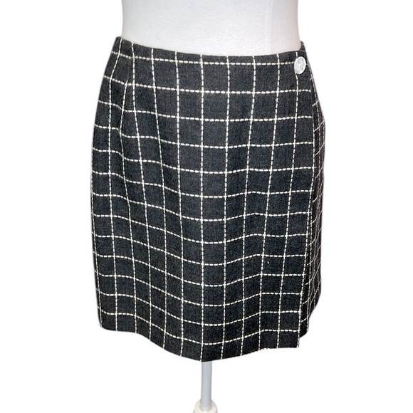 Ann Klein Wrap Mini Skirt - Picture 1 of 6